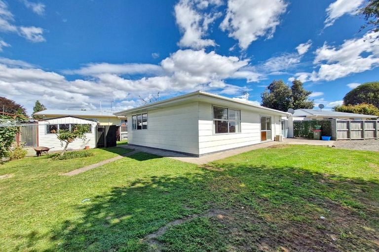 Photo of property in 13b Harris Street, Te Puke, 3119
