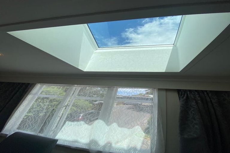 Photo of property in 2 Kopiko Way, Brooklyn, Wellington, 6021