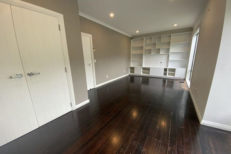 Photo of property in 8 Lochiel Road, Khandallah, Wellington, 6035