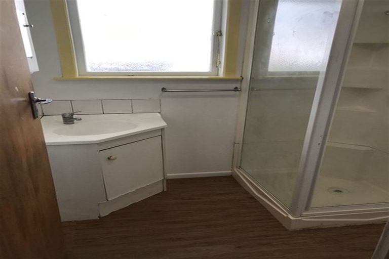 Photo of property in 16 Thompson Terrace, Manurewa, Auckland, 2102