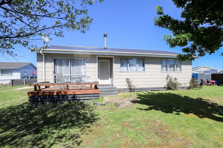 Photo of property in 12 Rakino Drive, Kerepehi, Paeroa, 3671
