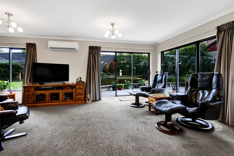 Photo of property in 25 Ariel Street, Stratford, 4332