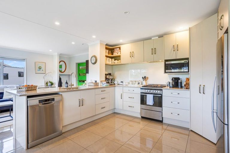 Photo of property in 170 Pomona Road, Kumeu, 0891