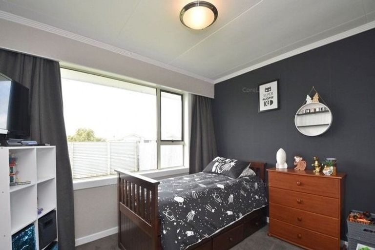 Photo of property in 9 Manapouri Street, Strathern, Invercargill, 9812