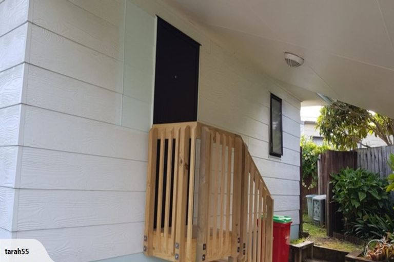 Photo of property in 5 Glendawn Place, Bayview, Auckland, 0629