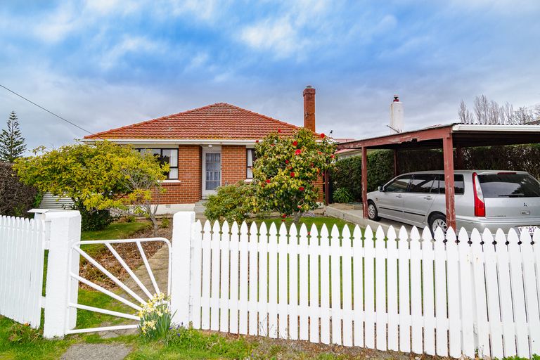 Photo of property in 1 Sickels Street, Fairfield, Dunedin, 9018