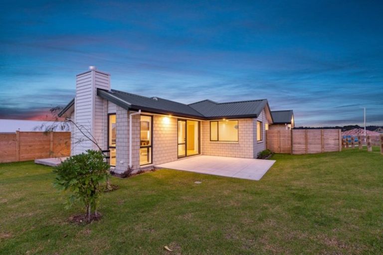 Photo of property in 1 Kia Kaha Drive, Snells Beach, 0920