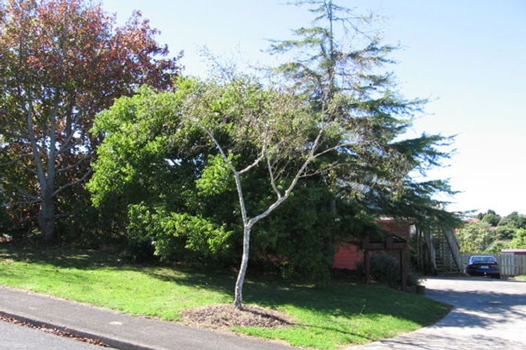 Photo of property in 19 Peterhouse Place, West Harbour, Auckland, 0618