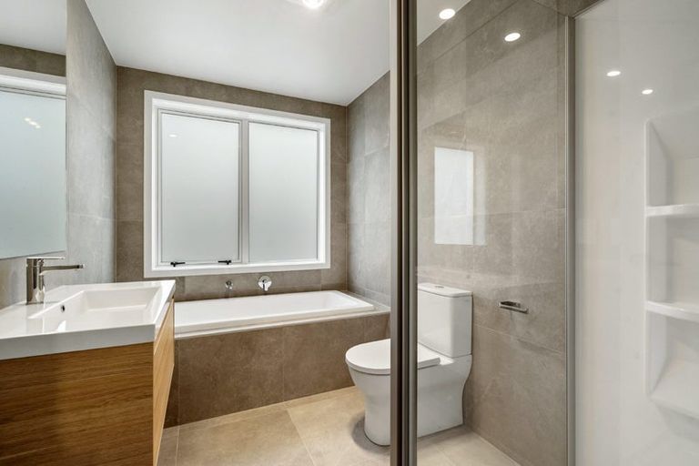 Photo of property in 20 Oyster Drive, Whenuapai, Auckland, 0618