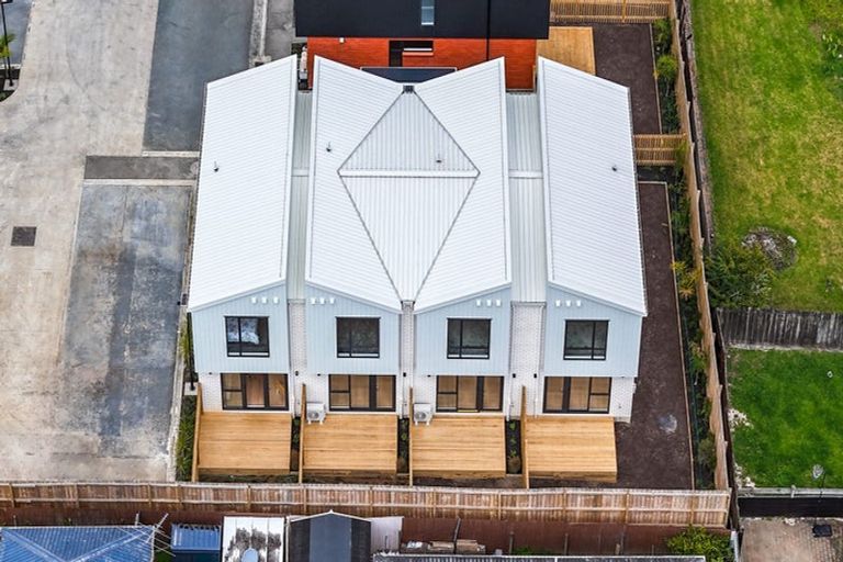 Photo of property in 58c Widmore Drive, Massey, Auckland, 0614