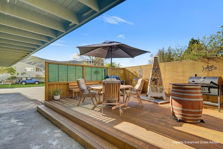 Photo of property in 296 Waikawa Road, Waikawa, Picton, 7220