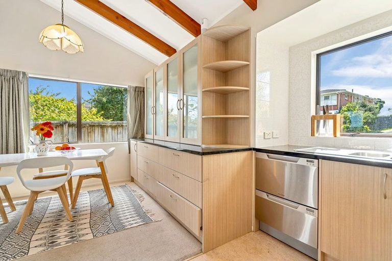 Photo of property in 246 Te Atatu Road, Te Atatu South, Auckland, 0610