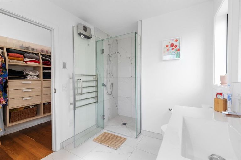 Photo of property in 7 Moraine Place, Lake Hawea, Wanaka, 9382