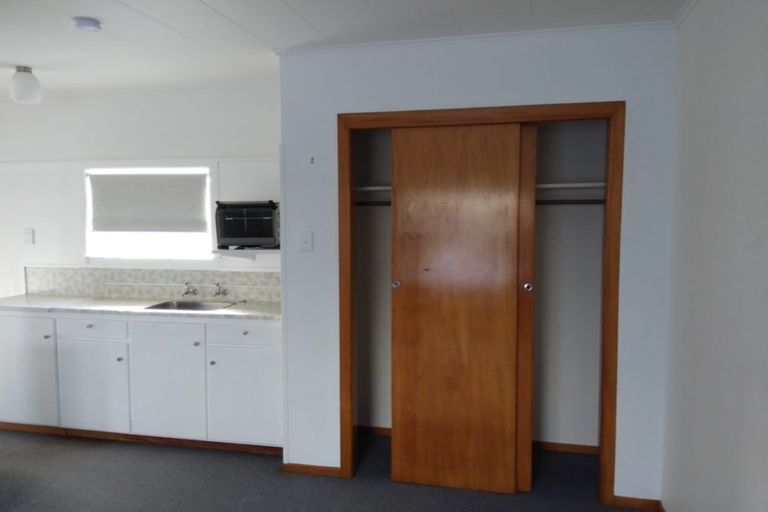 Photo of property in 25 Fulford Street, New Plymouth, 4310
