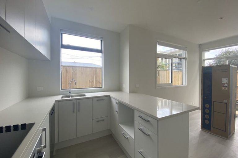 Photo of property in 3/2 Moor Avenue, Te Atatu Peninsula, Auckland, 0610