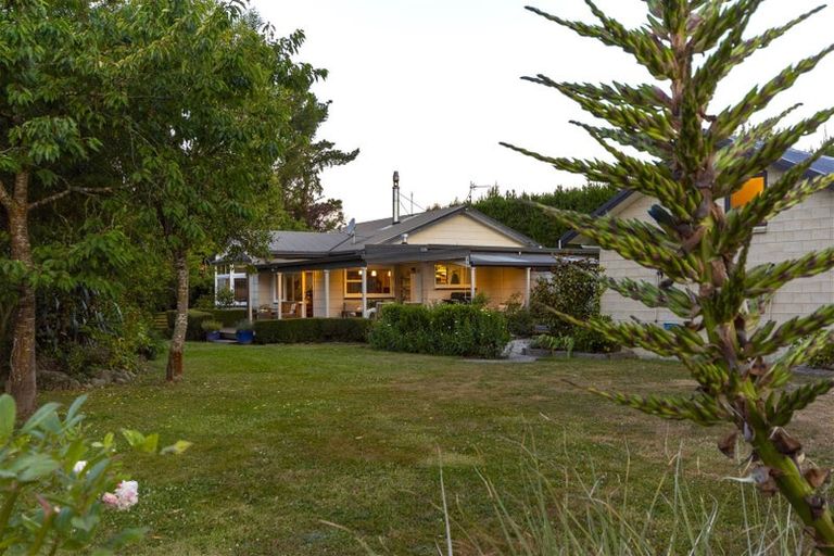 Photo of property in 411 Loburn Whiterock Road, Loburn, Rangiora, 7472