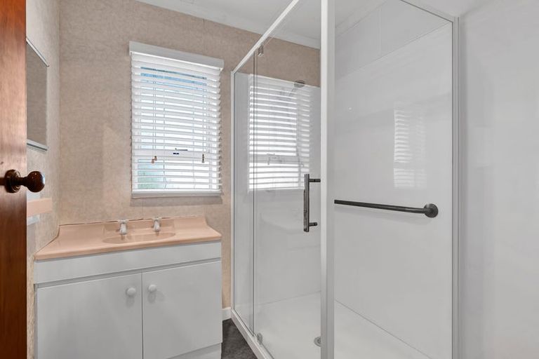 Photo of property in 8b South Road, Manaia, 4612