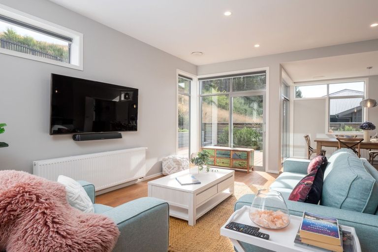 Photo of property in 12 Morepork Way, Arthurs Point, Queenstown, 9371