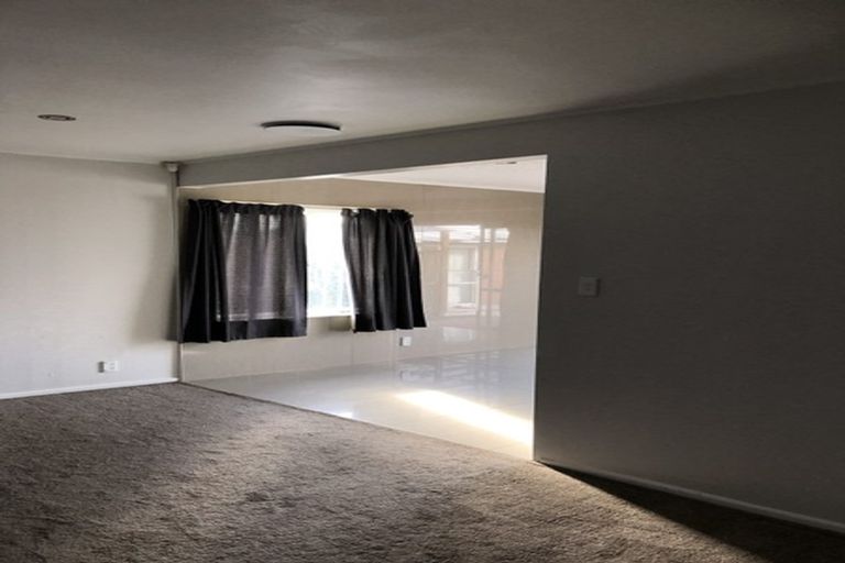 Photo of property in 130 Great South Road, Takanini, 2112