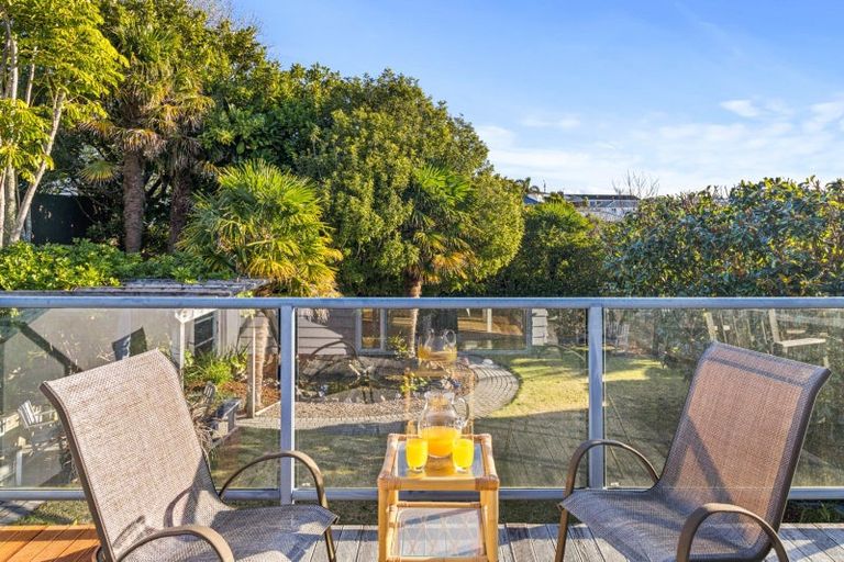 Photo of property in 7 Kowhai Road, Mairangi Bay, Auckland, 0630