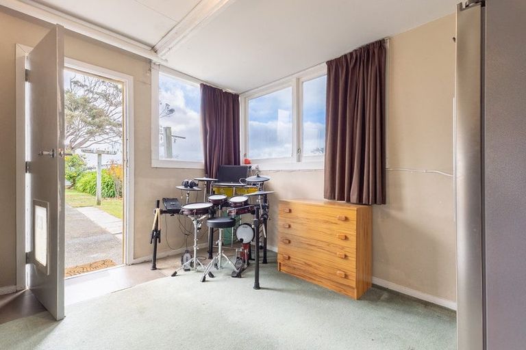 Photo of property in 53 Toru Road, Paraparaumu Beach, Paraparaumu, 5032