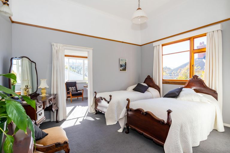 Photo of property in 17 Te Weka Street, Maori Hill, Timaru, 7910