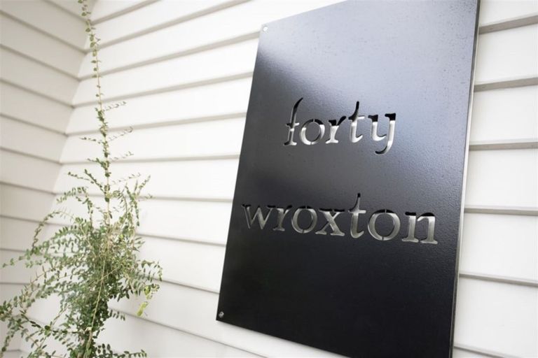 Photo of property in 40 Wroxton Terrace, Merivale, Christchurch, 8014