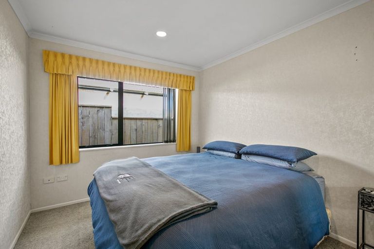 Photo of property in 2 Sanders Avenue, Westown, New Plymouth, 4310