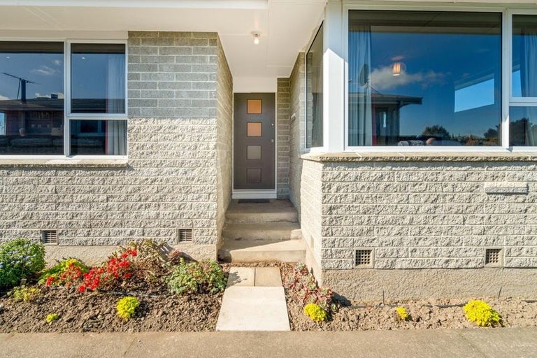 Photo of property in 24 Fern Drive, Halswell, Christchurch, 8025