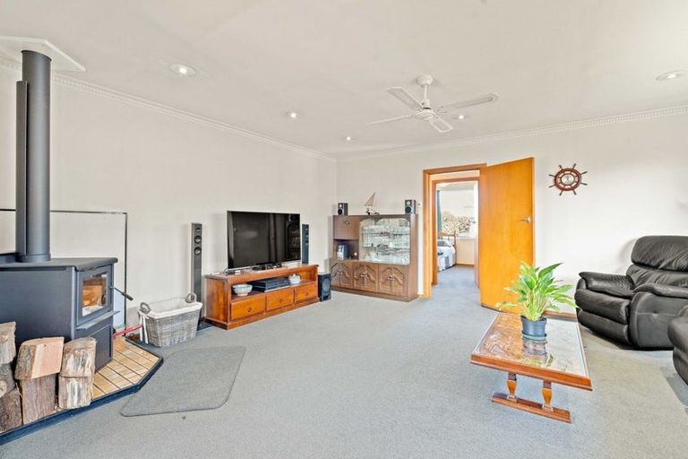 Photo of property in 24 Fern Drive, Halswell, Christchurch, 8025