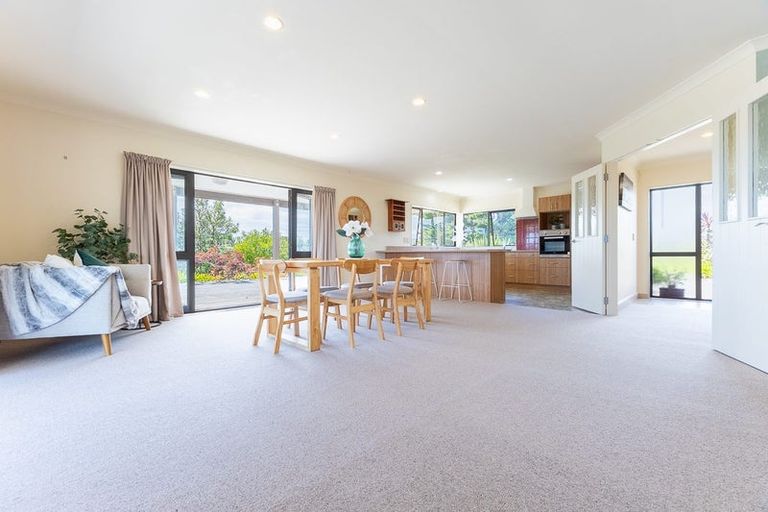 Photo of property in 159 Pukenamu Road, Te Horo, Otaki, 5581