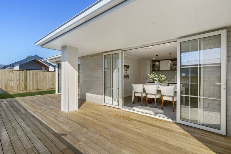 Photo of property in 6 Grove Lane, Omokoroa, 3114