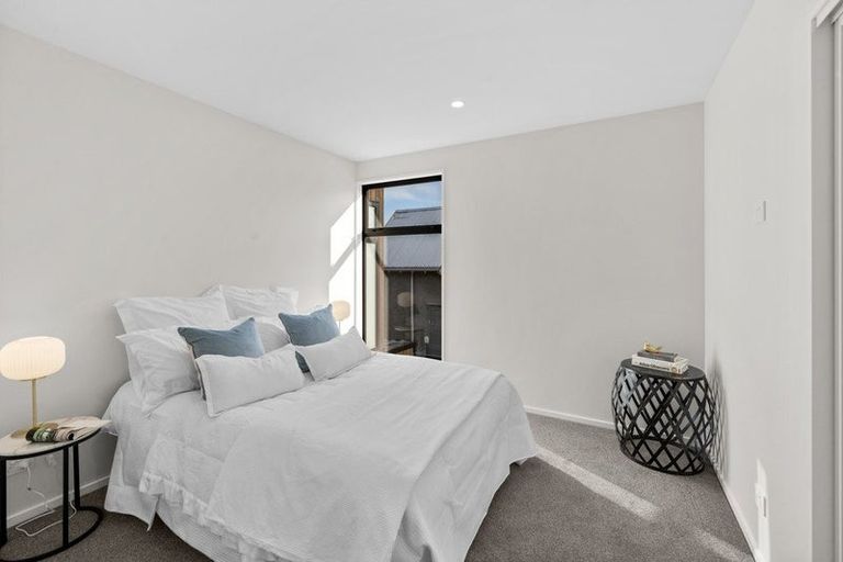 Photo of property in 2/9 Innes Road, St Albans, Christchurch, 8052