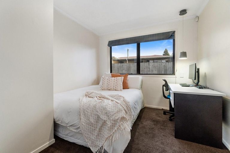 Photo of property in 65a Willerton Avenue, New Lynn, Auckland, 0600