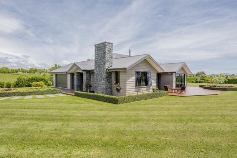 Photo of property in 22 Tunbridge Wells, Ohau, Levin, 5570