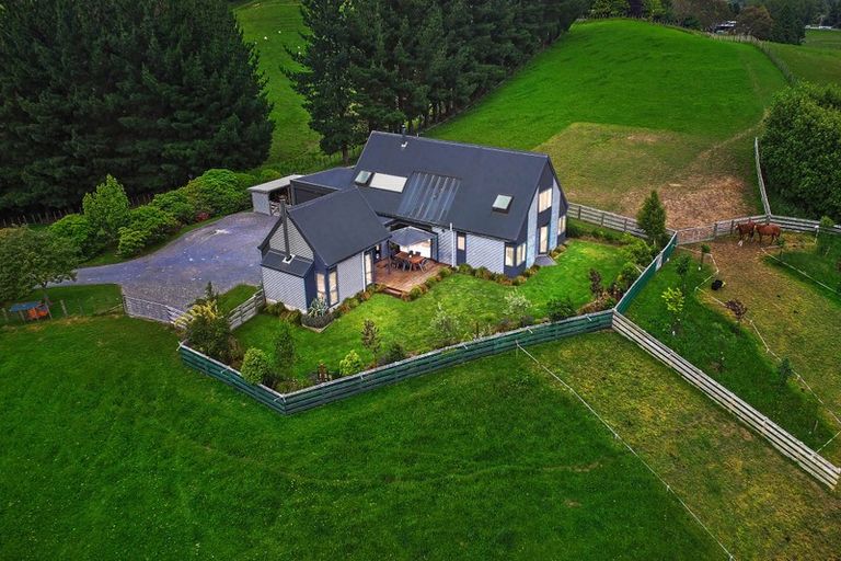 Photo of property in 1021 Whitemans Valley Road, Blue Mountains, Upper Hutt, 5371
