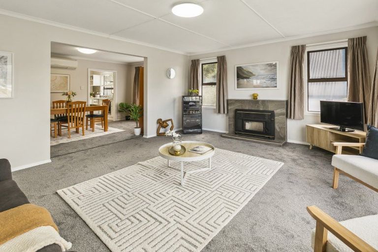 Photo of property in 365 Main Road, Tawa, Wellington, 5028