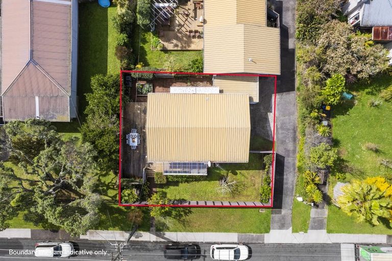 Photo of property in 1/8 Drome View Place, Beach Haven, Auckland, 0626