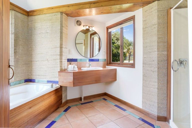 Photo of property in 2 Keridale Lane, Kerikeri, 0230