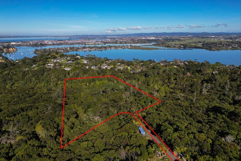 Photo of property in 7 Trig Station Rise, Paremoremo, Auckland, 0632