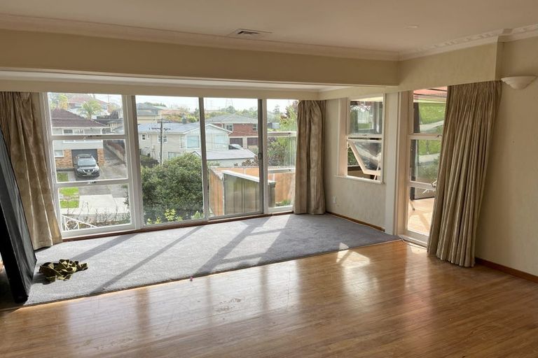 Photo of property in 144 Tiroroa Avenue, Te Atatu South, Auckland, 0610