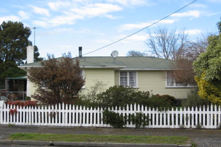 Photo of property in 14 Jones Place, Masterton, 5810