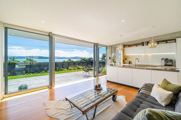 Photo of property in 505 Muritai Road, Eastbourne, Lower Hutt, 5013