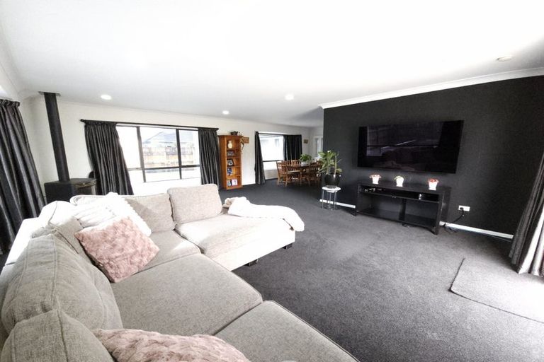 Photo of property in 11 Sovereign Place, Rototuna North, Hamilton, 3210