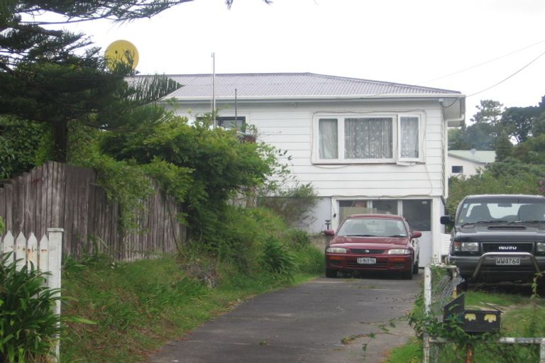 Photo of property in 46 Peach Road, Glenfield, Auckland, 0629