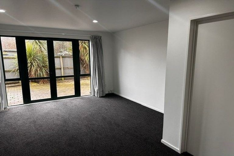 Photo of property in 68c Thackeray Place, Waltham, Christchurch, 8023