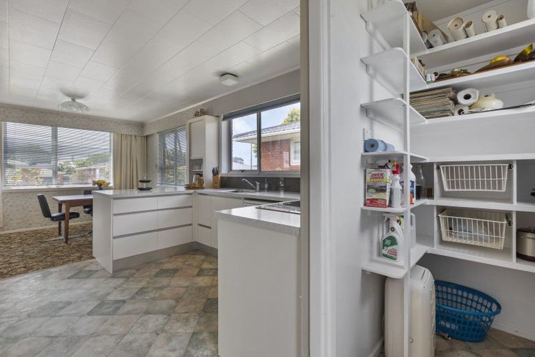 Photo of property in 9 Severn Place, Spotswood, New Plymouth, 4310