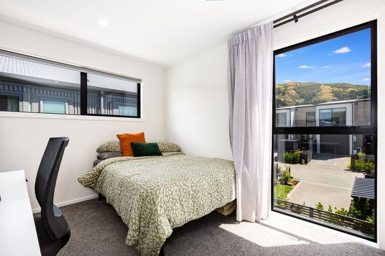 Photo of property in 11 Tokitoki Way, Kenepuru, Porirua, 5022