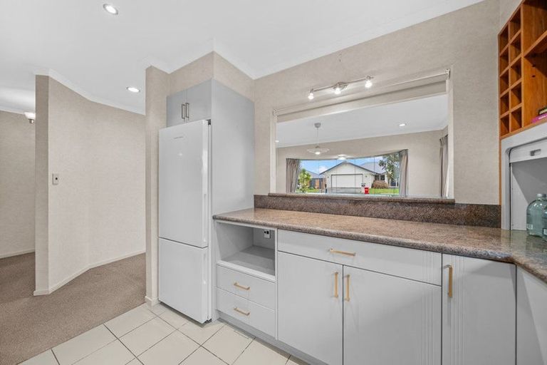 Photo of property in 32 Cody Crescent, Lansdowne, Masterton, 5810