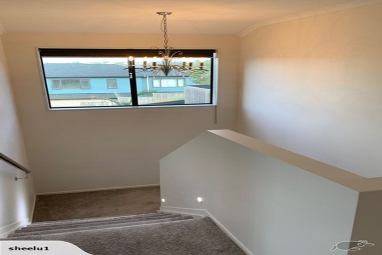 Photo of property in 12 San Casello Rise, Henderson, Auckland, 0612